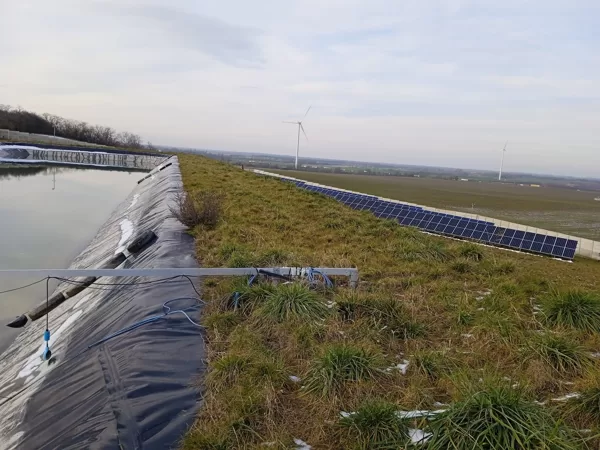 Napelemes center pivot öntözőtelep